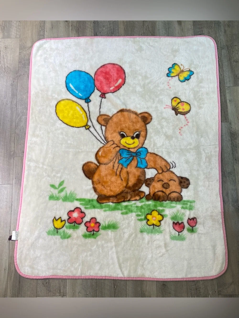 Vintage Baby Blanket Teddy Bear With Balloons Butterflies Plush Throw 54”x43”